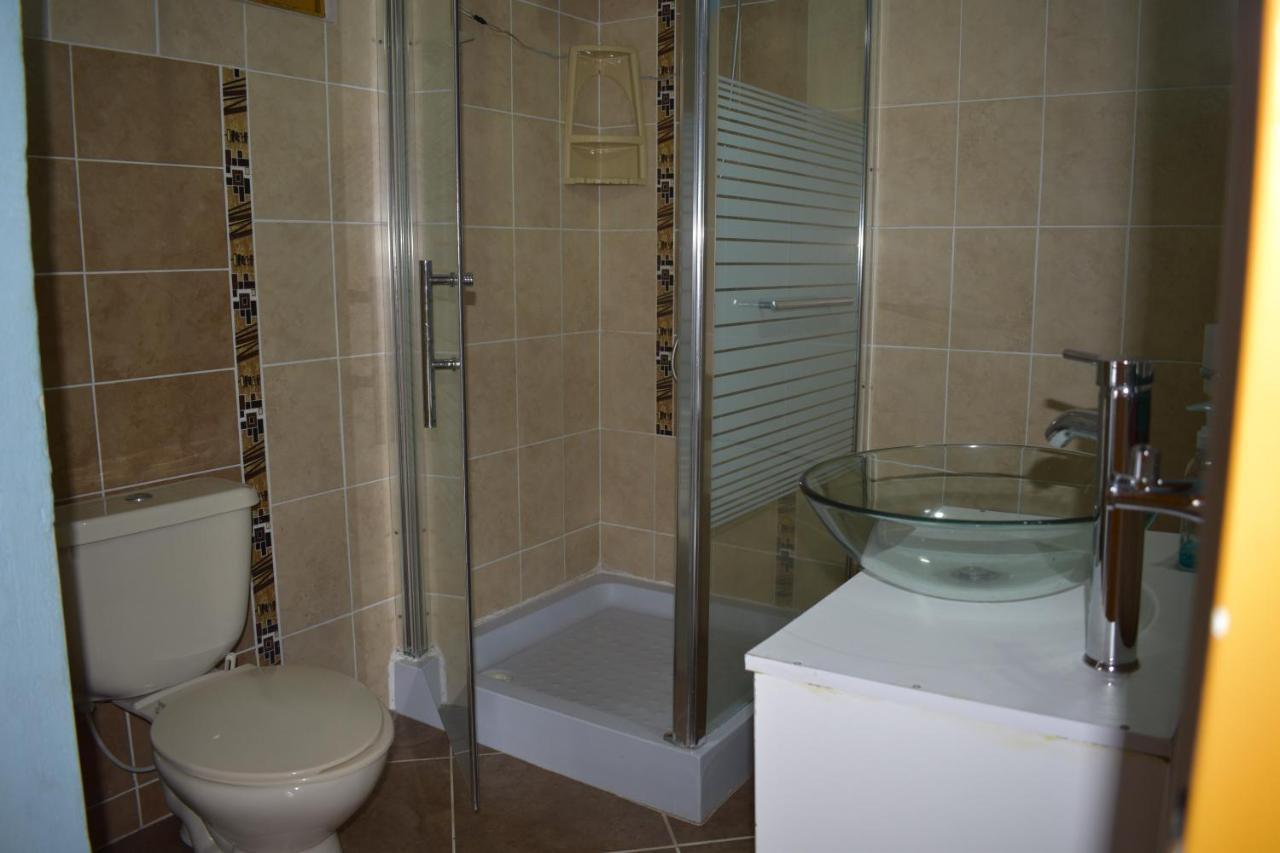 Artesanos Y Turistas Apartment Guatape Exterior photo